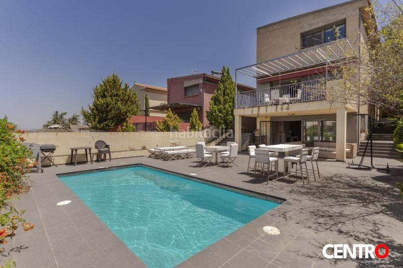 Foto 7085b2d9-04a1-4aad-a9c0-bb7d44eb983c. Xalet amb aparcament piscina a Barrio de la Vega Monachil