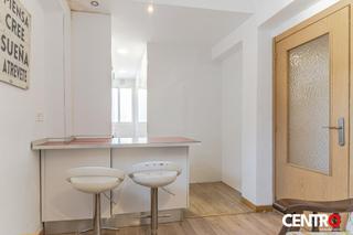 Appartement  Puentezuelas. Piso junto a puerta real de granada