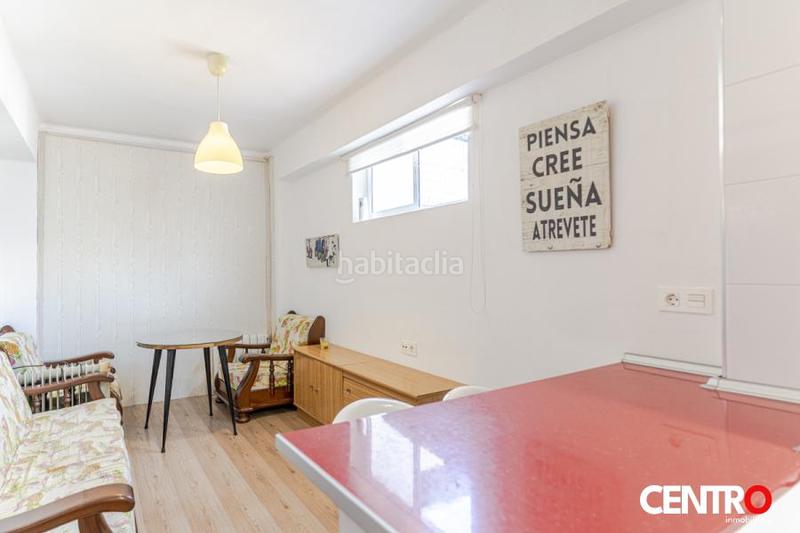 Foto 1eedefa0-8edb-489c-840c-92dfe0ed768d. Piso  junto a puerta real en Centro - Sagrario Granada
