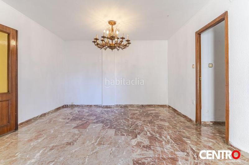 Foto afd7a234-3c69-4e13-af0f-5502d20065b9. Piso  don garaje y terrazas en Plaza de Toros Granada