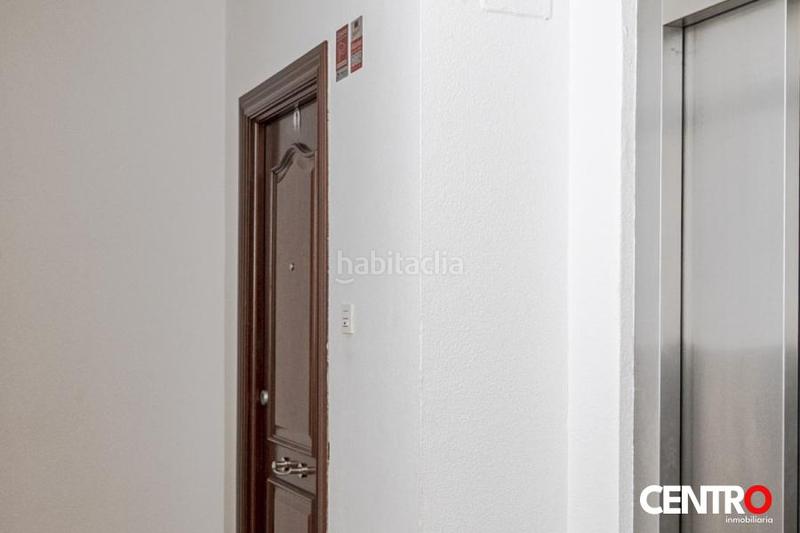Foto b91fc012-b723-4415-a54a-2b5e7ef49612. Piso  en venta en Pajaritos reformado, en Pajaritos Granada