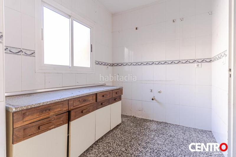 Foto 4a4f9ce5-9b60-46e3-aa0d-5347bbc9f3f2. Etagenwohnung in Cerrillo de Maracena - Periodistas Granada