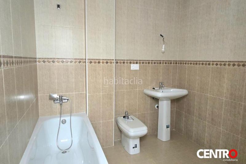 Foto eaaaf292-28f3-4d76-a06a-129c755d495e. Piso  en Ogíjares