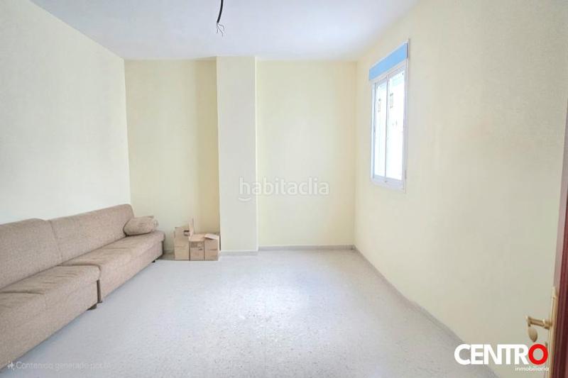 Foto 8c8d9ccd-8c03-4637-aa58-bf679faa8080. Pis a Ogíjares