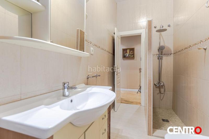 Foto 947e8ebc-28d0-4288-84aa-f02a848d2e5c. Piso  en bibarrambla centro en Centro - Sagrario Granada