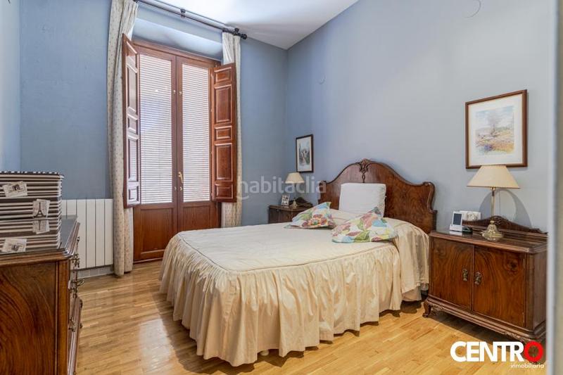 Foto cf3b509f-a13b-4b21-9fc1-f60ce3c220d5. Piso  en bibarrambla centro en Centro - Sagrario Granada