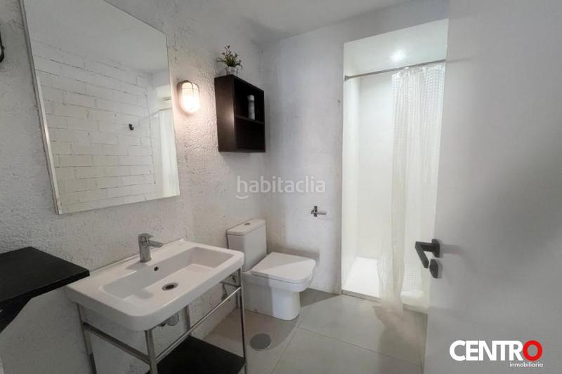 Foto 538c9293-ea0e-4c23-a722-8221df7932ab. Alquiler piso alquiler de piso junto a gran vía . en Granada