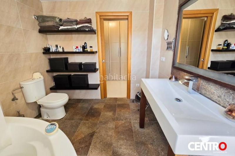 Foto 91352de2-2582-4ea2-8cf3-bc8cf2cf9e48. Chalet con parcheggio piscina in Motril ciudad Motril