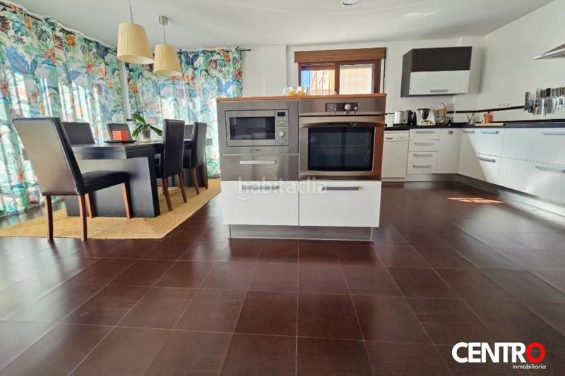 Foto fc99a9d4-2995-40bf-9e07-6b59b8d7cd8d. Chalet con parcheggio piscina in Motril ciudad Motril