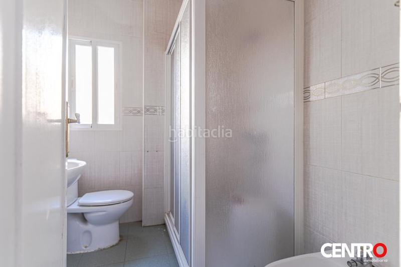 Foto f3baf7fc-a375-4e39-b50a-08ec66b87cc6. Appartement dans Cerrillo de Maracena - Periodistas Granada