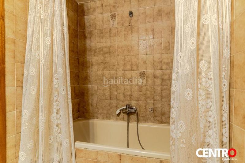 Foto f9397e2a-b91b-480e-8337-06cf90611b40. Piso  en venta en las perlas de en Plaza de Toros Granada