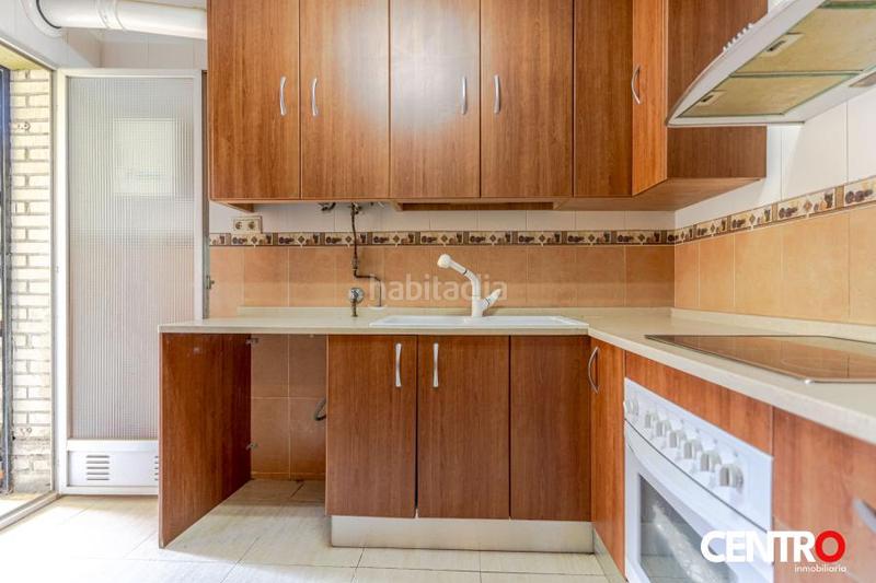 Foto 22d46c76-5aa1-4c65-9d92-cb49f46703a5. Piso  en venta en las perlas de en Plaza de Toros Granada