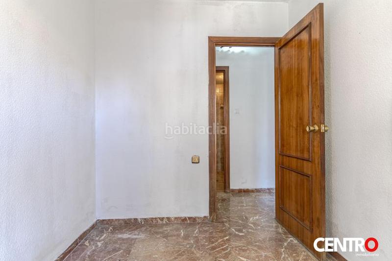 Foto 7b4cffac-e112-4fa9-802d-818540b45e72. Piso  en venta en las perlas de en Plaza de Toros Granada