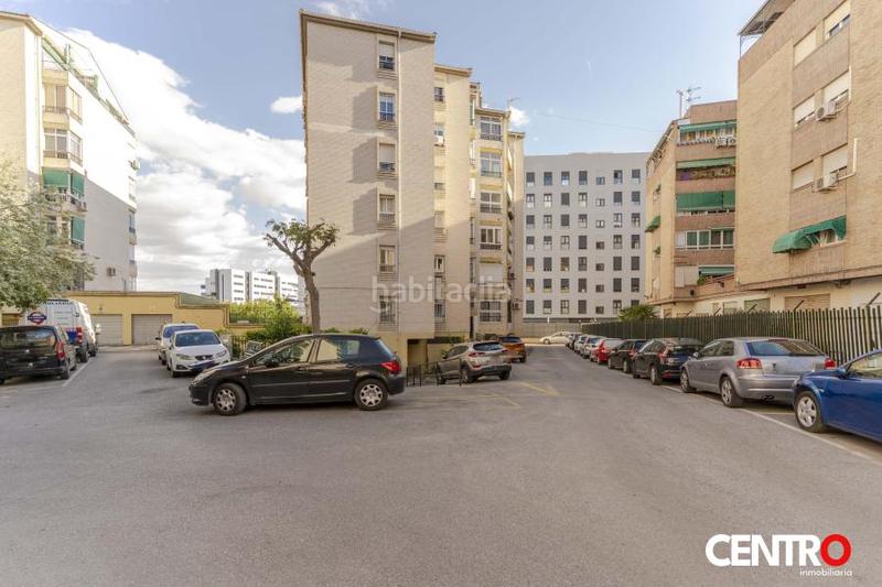 Foto a4f399e9-29c1-49d8-b379-06be7ca8d7d3. Piso  en venta en las perlas de en Plaza de Toros Granada