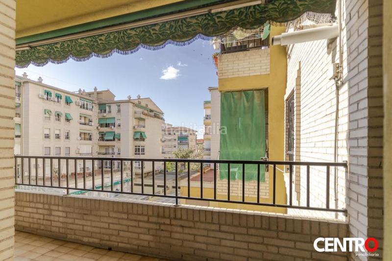 Foto d3de5da6-0d2f-4266-8034-eaaa5265af55. Piso  en venta en las perlas de en Plaza de Toros Granada