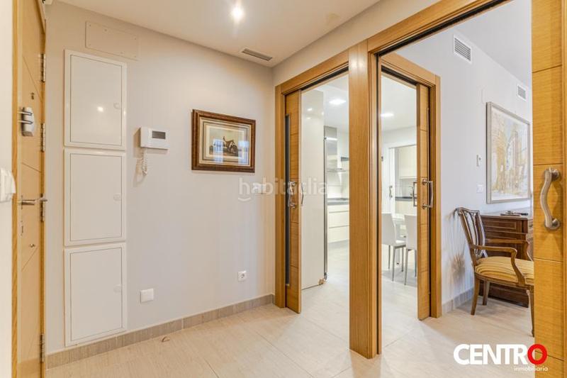 Foto 011763f0-f4ba-4737-8f84-02e903276b3d. Piso  de lujo en el centro en San Matías - Realejo Granada