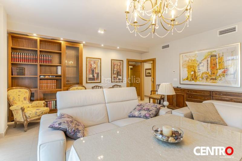 Foto 3ea6b531-0b76-4ed0-803d-c38869822b4b. Piso  de lujo en el centro en San Matías - Realejo Granada