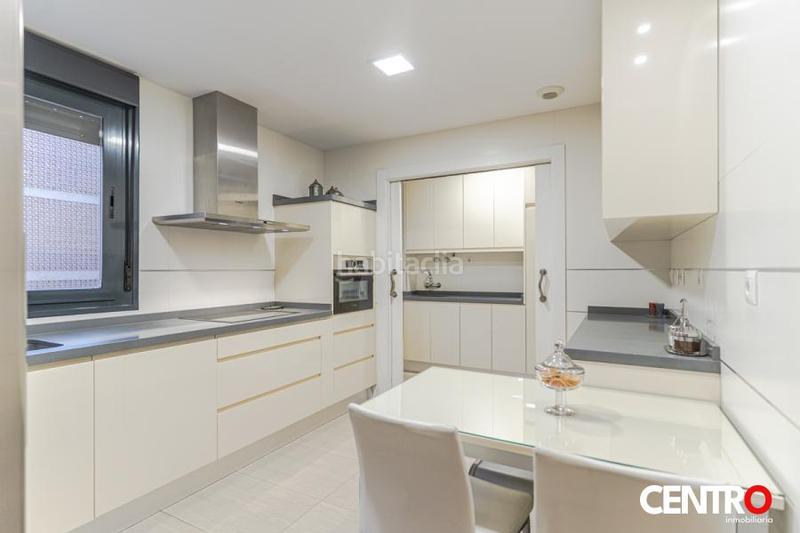 Foto 3fc6a386-4957-4c8e-8891-40b5b5c2eeea. Piso  de lujo en el centro en San Matías - Realejo Granada