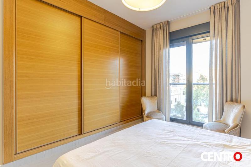 Foto 3ff92664-d0ee-4cd8-b50b-dcd5c6e7d753. Piso  de lujo en el centro en San Matías - Realejo Granada