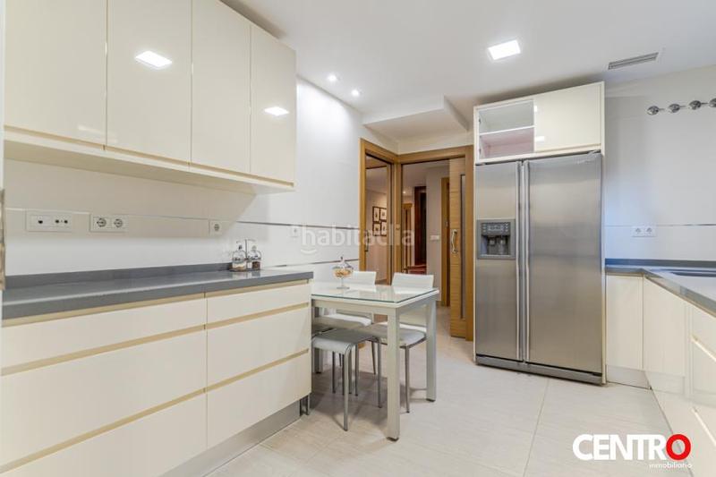 Foto 9baeeff5-6245-4f82-8268-bb016a292172. Piso  de lujo en el centro en San Matías - Realejo Granada