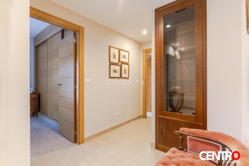 Foto bc42d66a-a9c9-4a9b-a0d7-5b14a140d649. Piso  de lujo en el centro en San Matías - Realejo Granada