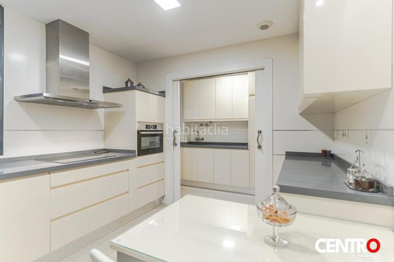 Foto c8d32c87-ff70-449c-bd19-94b3b9da2462. Piso  de lujo en el centro en San Matías - Realejo Granada