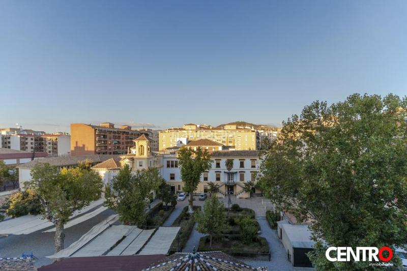 Foto f78b80cb-7ff4-4266-8344-5a80c5691a0e. Piso  de lujo en el centro en San Matías - Realejo Granada