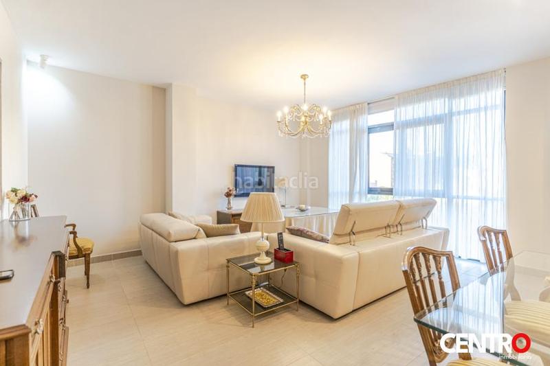 Foto fcbec6e3-0e83-49cd-9b92-ceb81aff218b. Piso  de lujo en el centro en San Matías - Realejo Granada