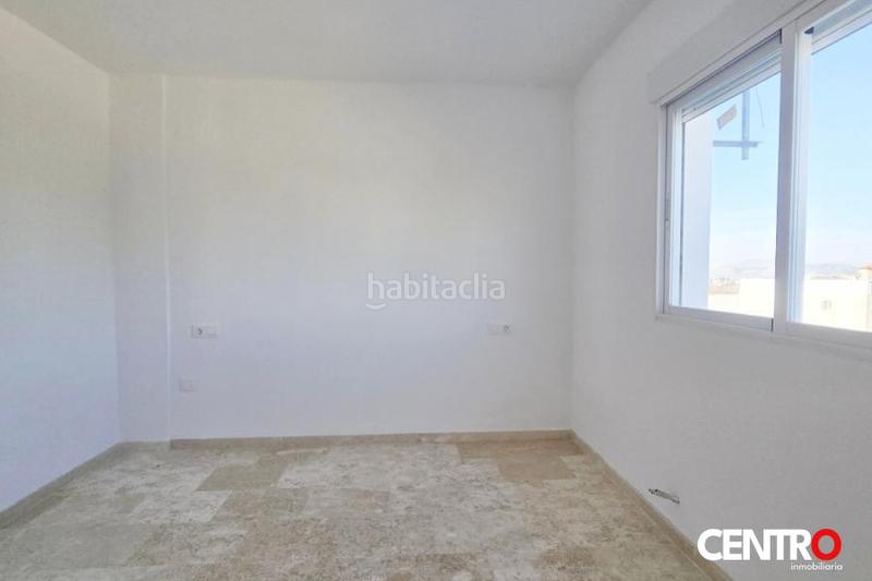 Foto 08d59673-15d1-4cdf-9206-2acd49cd3fd7. Xalet amb aparcament a Jun