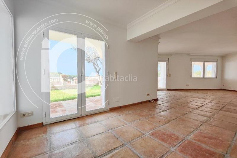 Foto 0e2ec729-0f1f-440d-80dd-94ecac6d7f78. Chalet con parcheggio piscina in Punta La Mona Almuñécar