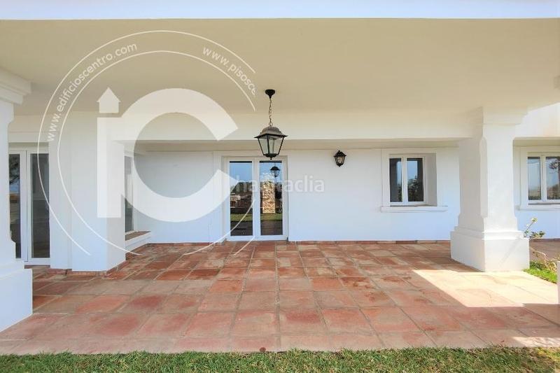 Foto 2ed2673c-fe4a-4368-8e54-37d282b84756. Chalet con parcheggio piscina in Punta La Mona Almuñécar