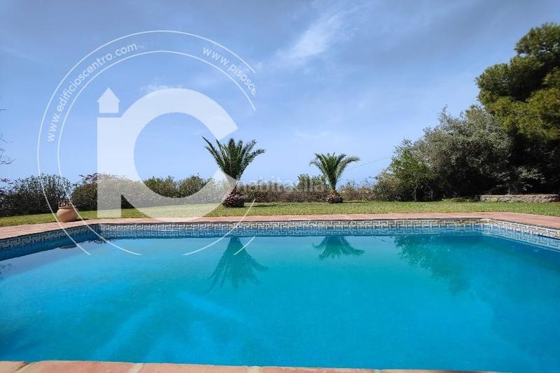 Foto 85bd5607-b71c-445e-98ab-7e93593b20c2. Chalet con parcheggio piscina in Punta La Mona Almuñécar