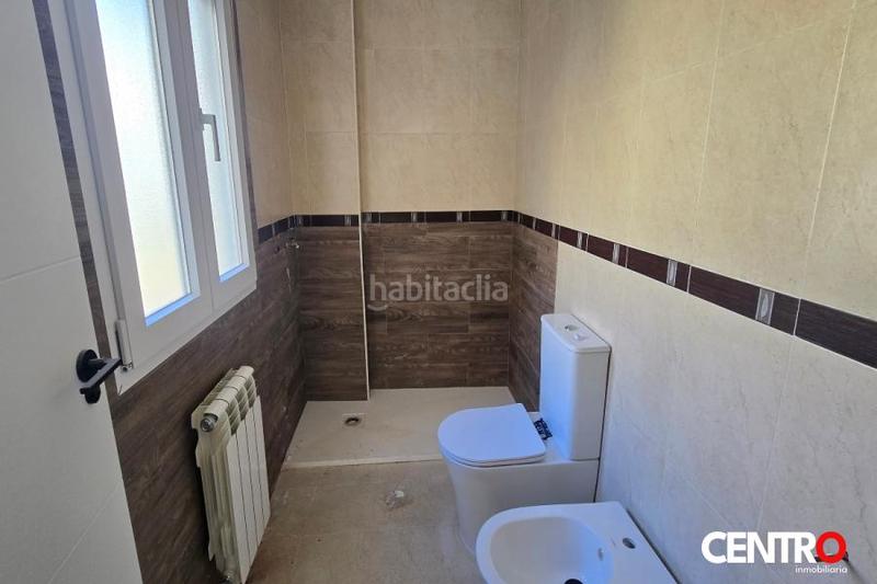 Foto d069b3dd-5893-4b73-b425-ff68729e028e. Piso  en Cenes de la Vega