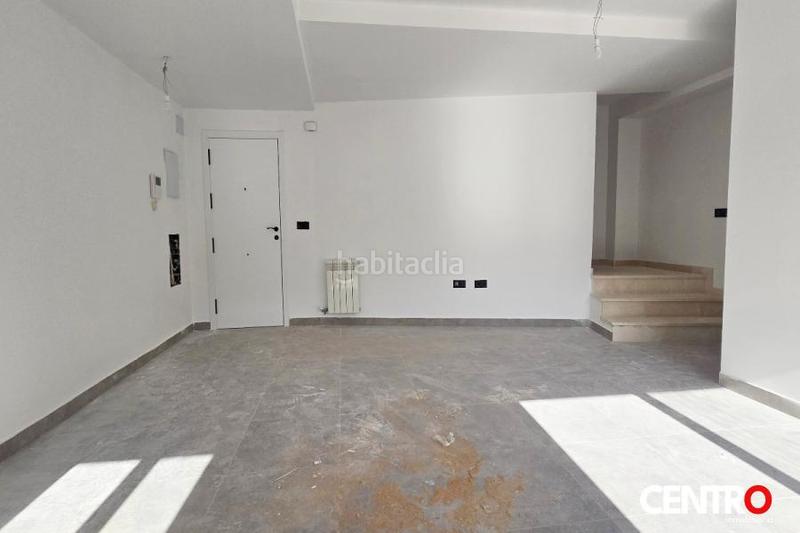 Foto f297ab16-3cda-4ef4-9119-d1ff5cae4b3e. Piso  en Cenes de la Vega