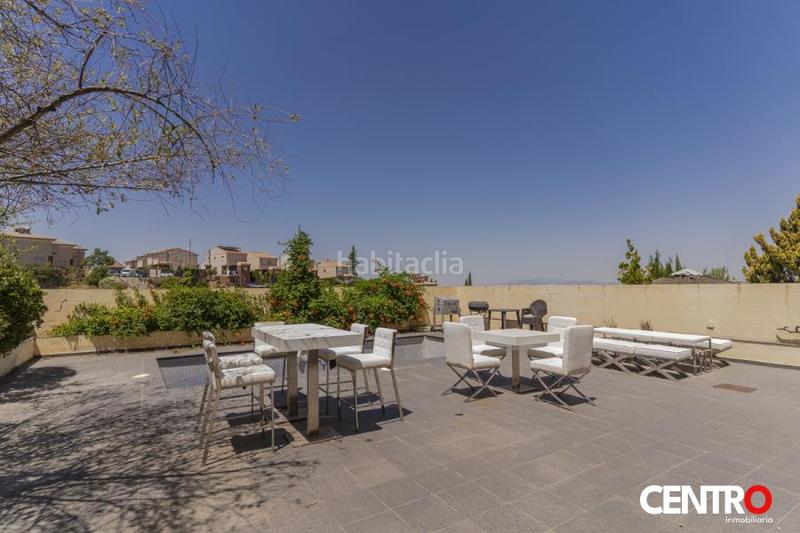 Foto 0180e77e-7a35-4bd1-8a9e-4cb2aebde2ef. Chalet avec parking piscine dans Barrio de la Vega Monachil