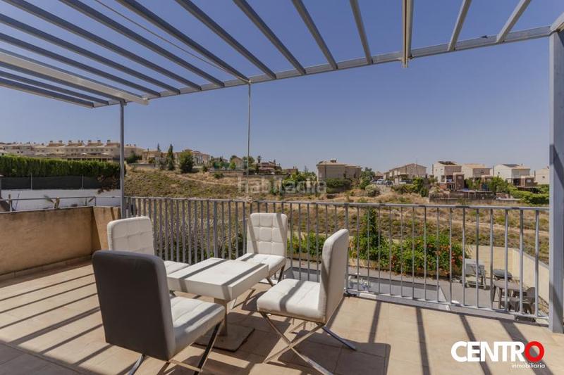 Foto f247dd7c-998b-4a4d-b860-eaacdf59aba9. Chalet avec parking piscine dans Barrio de la Vega Monachil