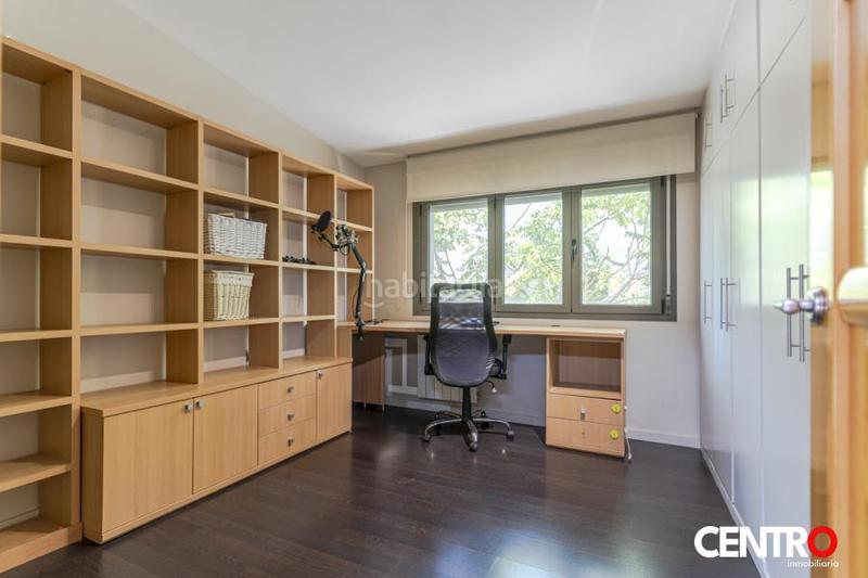 Foto f55ba0d2-e989-4e85-b595-ad0ecbe13fed. Chalet avec parking piscine dans Barrio de la Vega Monachil