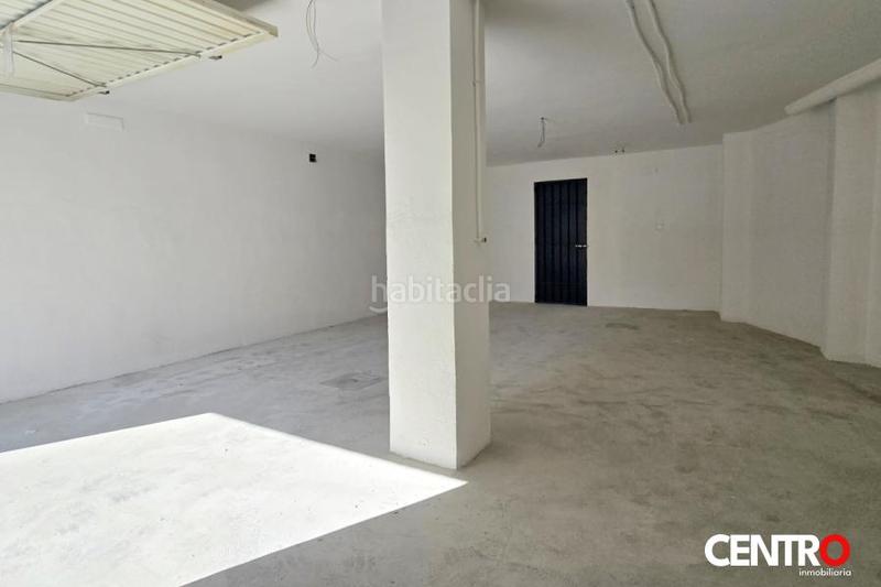 Foto 6aa450ad-79ca-4c8b-ac6b-0e831c587dc6. Chalet  pareado en Jun