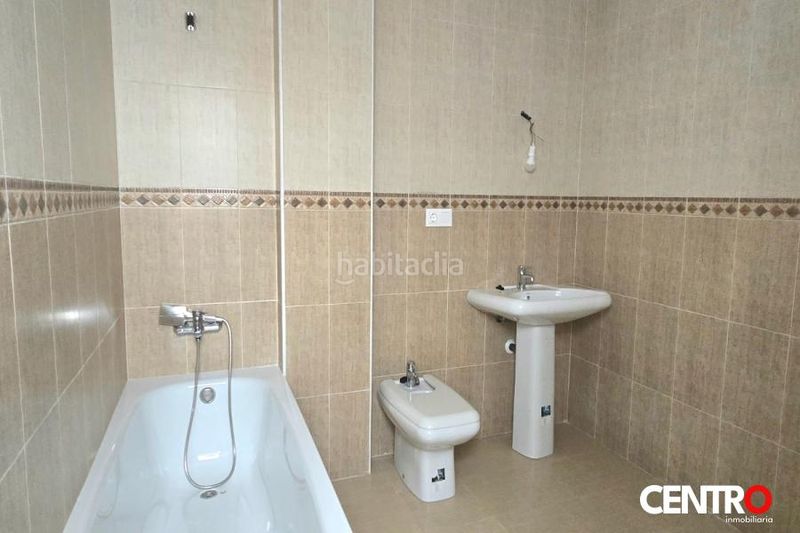 Foto 89dce2a5-b4f5-42da-9350-cdcbe5d00028. Pis a Ogíjares