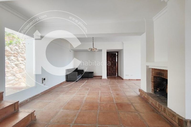 Foto 9cae470c-4b79-471c-a25a-8fd6c273acad. Xalet amb aparcament piscina a Punta La Mona Almuñécar