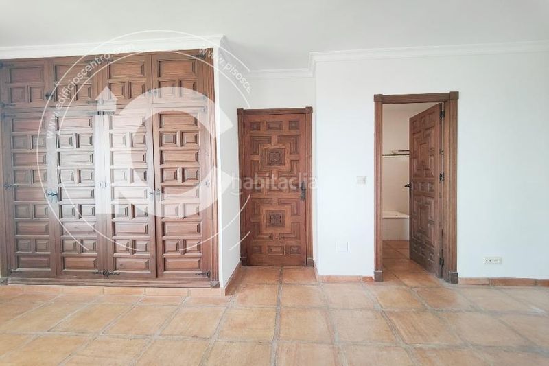 Foto d7009345-d060-41b4-bdef-b032755e5e3e. Xalet amb aparcament piscina a Punta La Mona Almuñécar