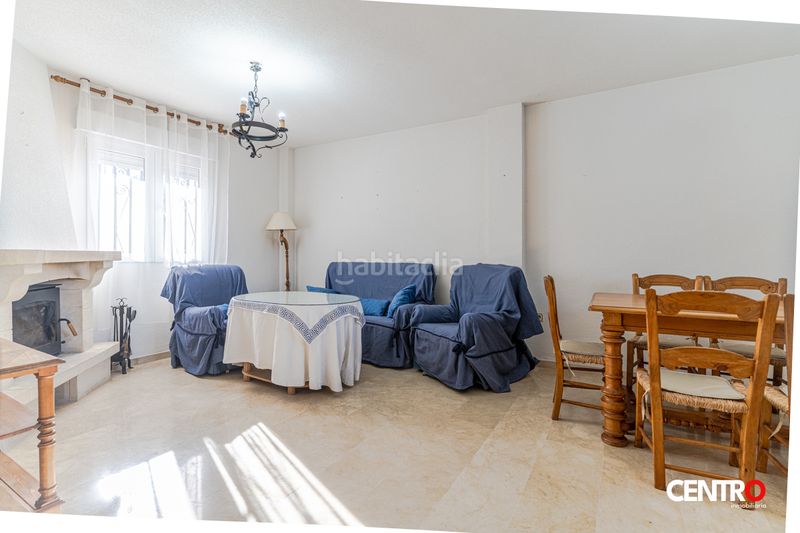 Foto 1194920b-5c0d-49da-b7f4-81e86f9aee58. Xalet amb calefacció aparcament piscina a Padul