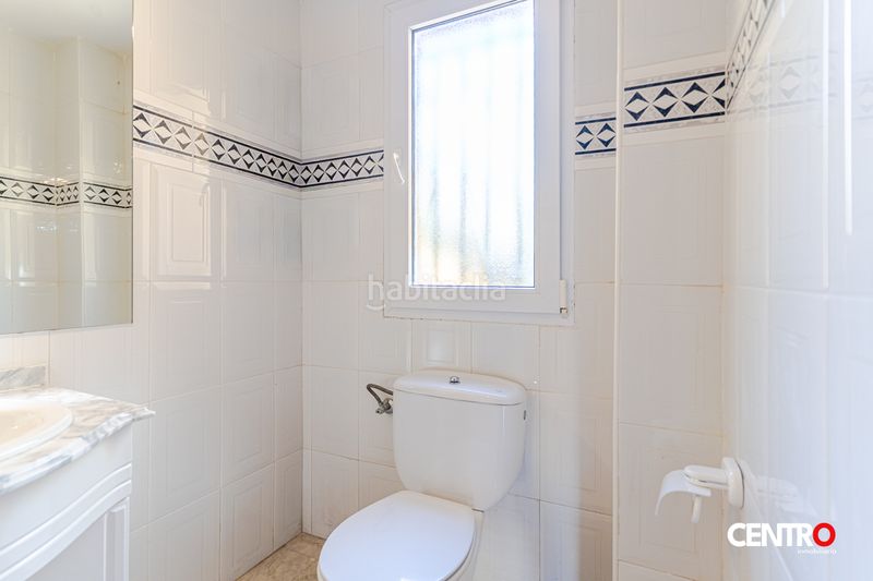 Foto 15ed8609-a121-403f-8293-b8aa8ac14315. Xalet amb calefacció aparcament piscina a Padul