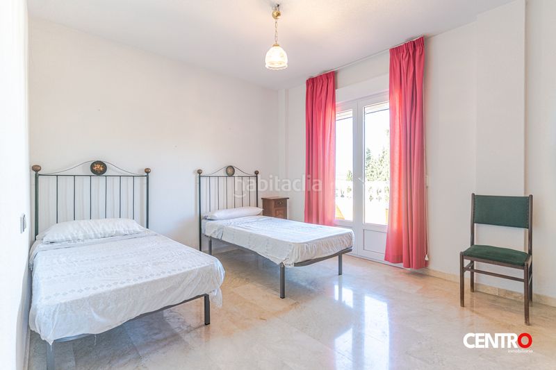 Foto 70a652f2-bae6-4f7f-b3e6-e32e0249078f. Xalet amb calefacció aparcament piscina a Padul