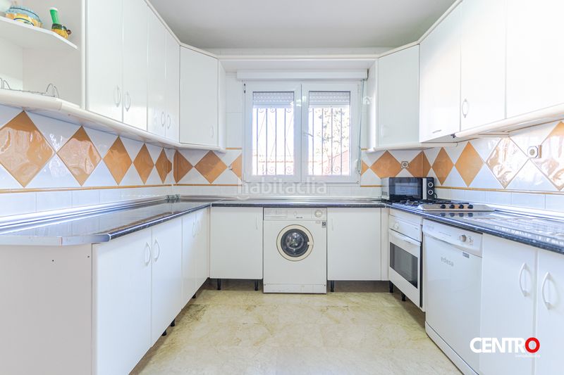 Foto 7eb6b70e-e687-4bef-b662-7df5ea60cc56. Xalet amb calefacció aparcament piscina a Padul