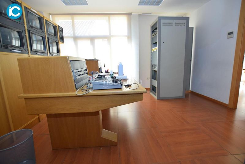 Foto 7812a2f1-3adb-4376-a7fc-be9edc855909. Edificio  centro en Centro - Sagrario Granada