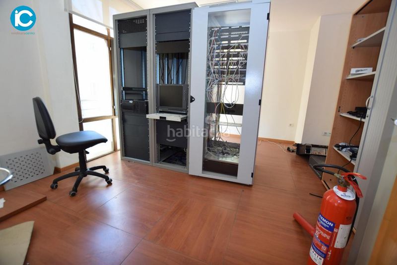 Foto bc7f4fdf-a800-4387-a8a0-ed5d2c397186. Edificio  centro en Centro - Sagrario Granada