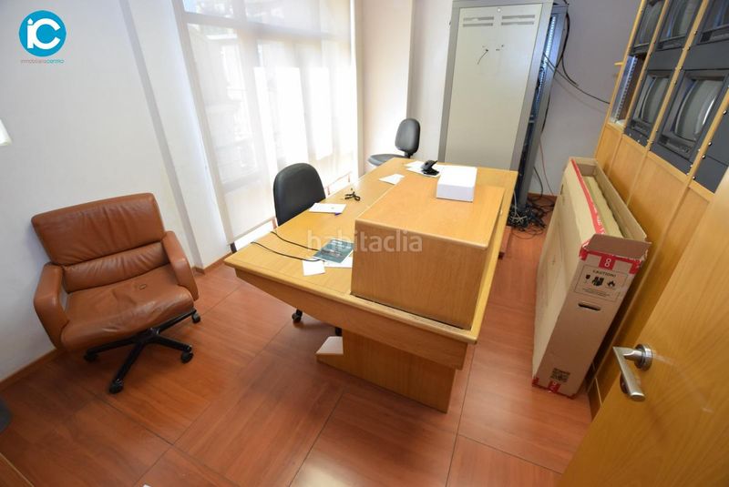 Foto c2fd9e91-cb8b-4572-b95e-f05df0453732. Edificio  centro en Centro - Sagrario Granada
