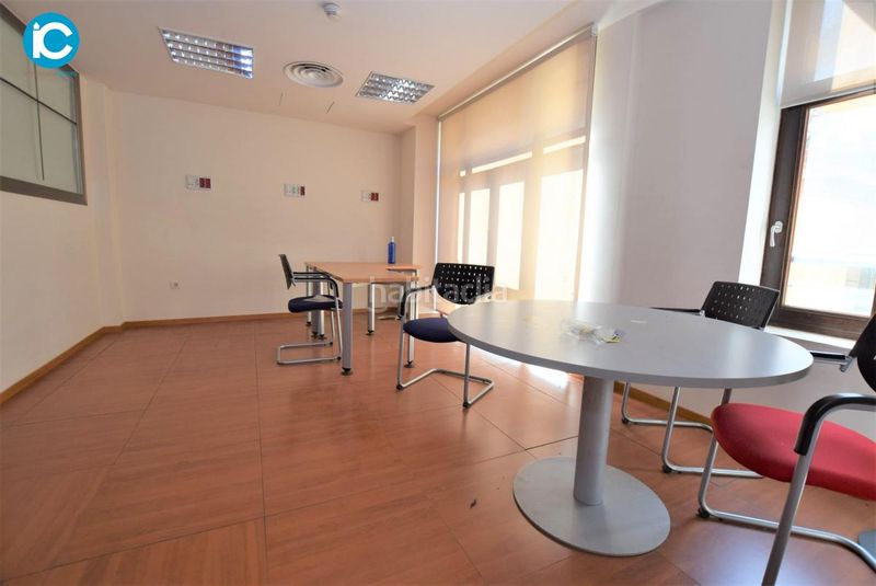 Foto f47090db-abf9-45f4-9d91-4acc030d9a0b. Edificio  centro en Centro - Sagrario Granada