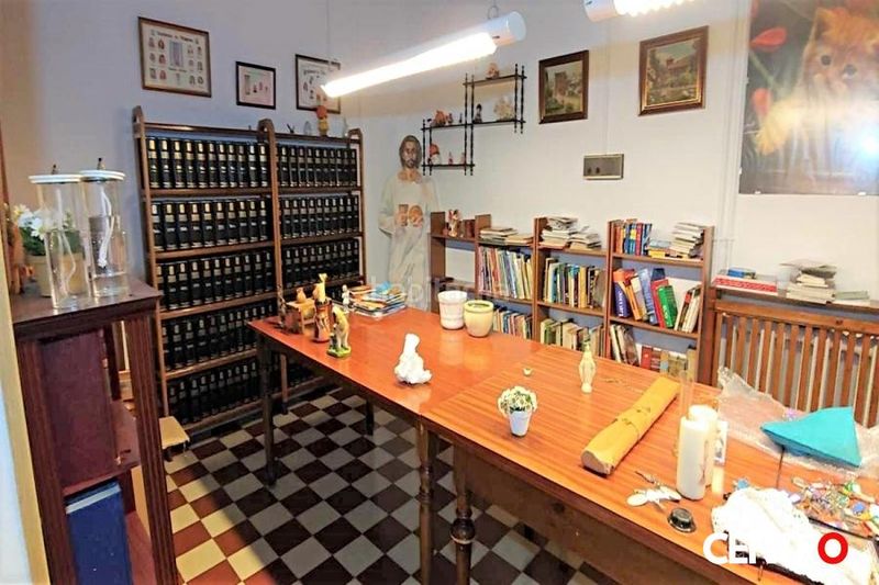 Foto a6cc6909-10b7-4395-ae79-779947a4fbe2. Edifici a San Matías - Realejo Granada